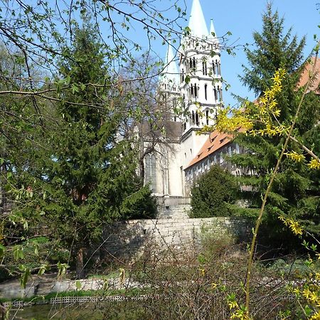 Hotel Garni Zum Rebstock Наумбург Екстер'єр фото