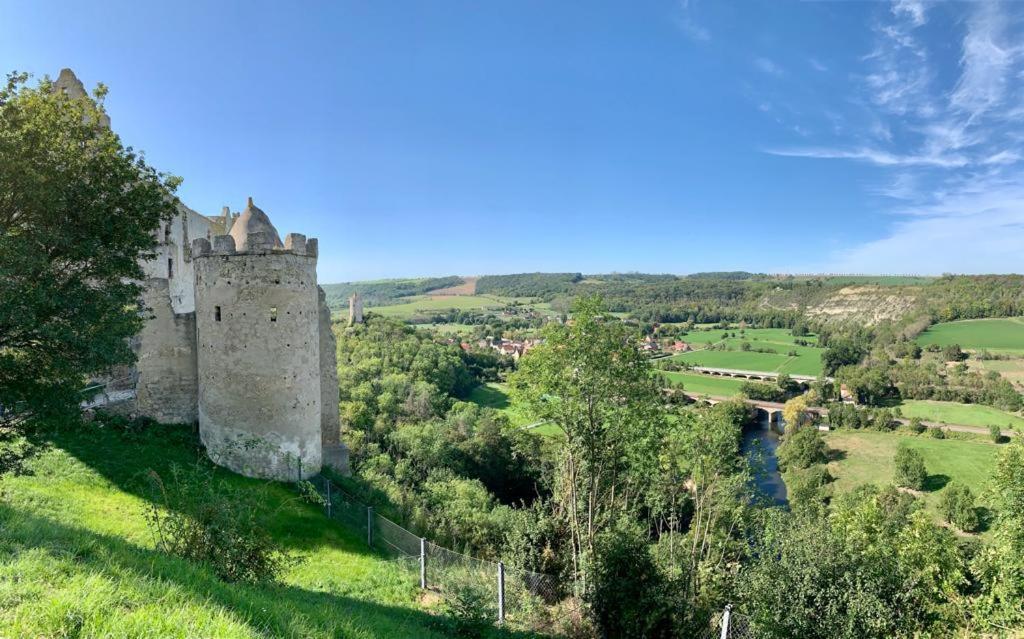 Hotel Garni Zum Rebstock Наумбург Екстер'єр фото