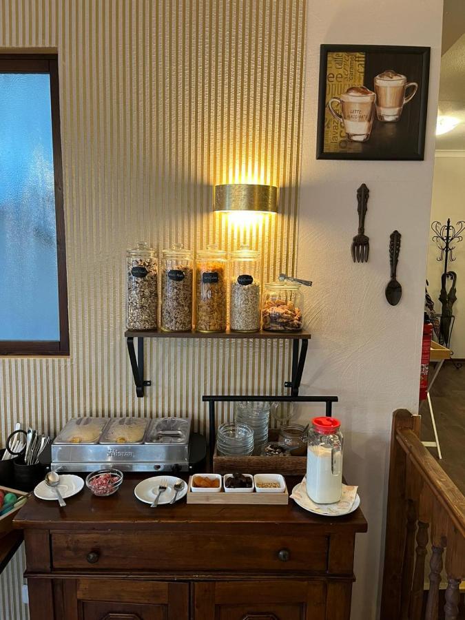 Hotel Garni Zum Rebstock Наумбург Екстер'єр фото