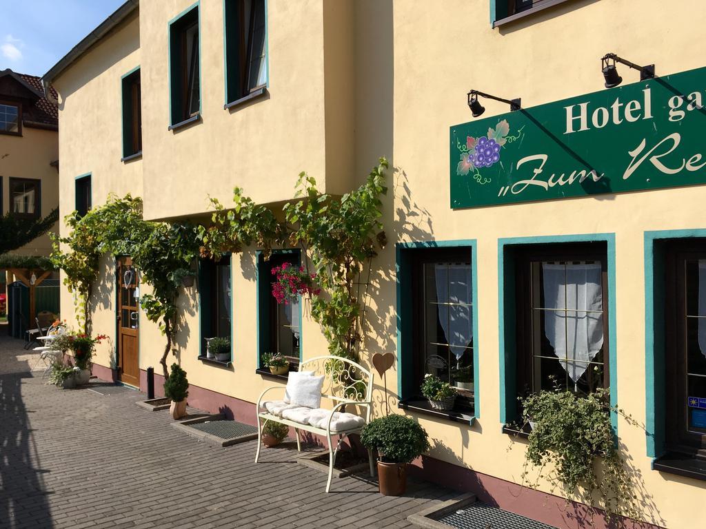 Hotel Garni Zum Rebstock Наумбург Екстер'єр фото